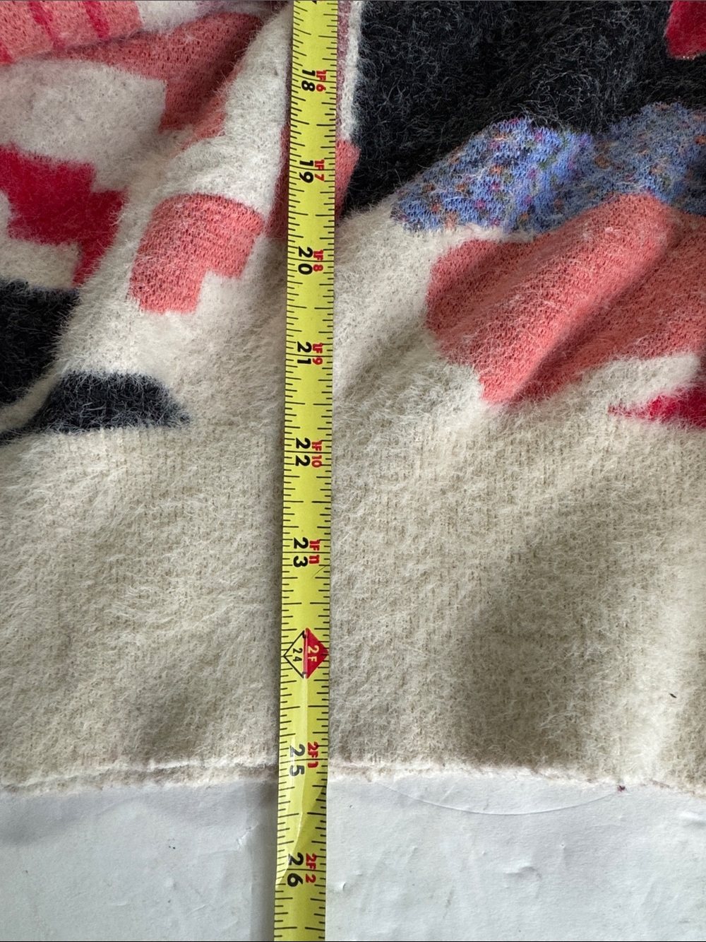 Desigual Crewneck Sweater in Red, Cream & Black Abstract Print L soft colorful - Picture 12 of 12